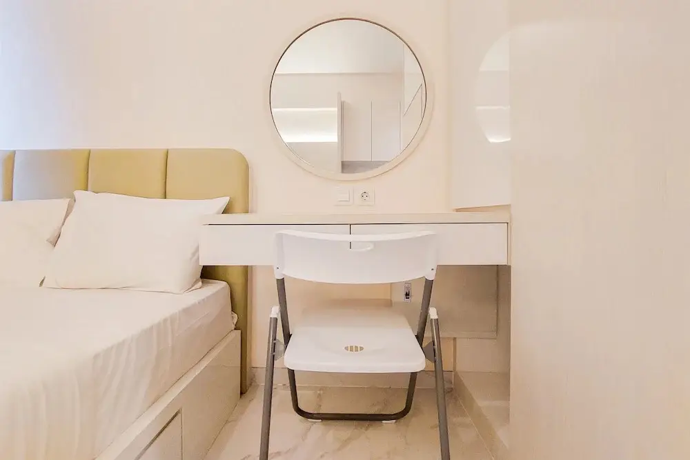 Legok: Comfy And Fancy Studio Apartment At Sky House Bsd