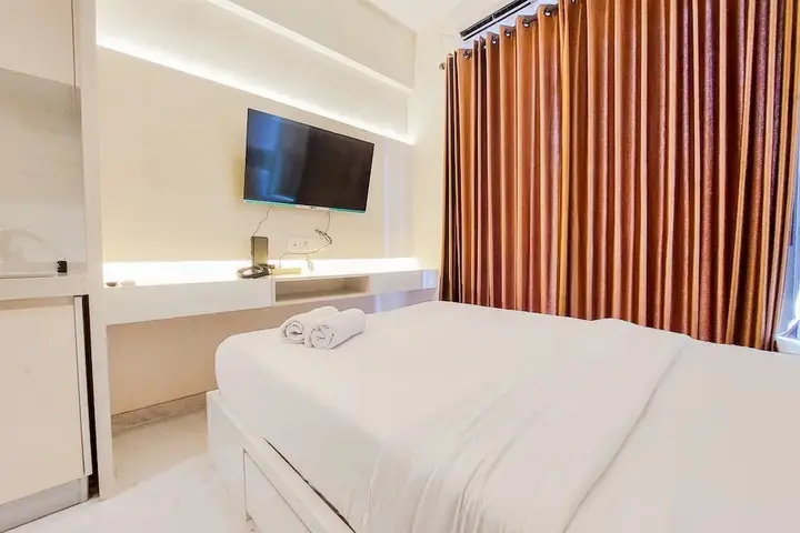 Legok: Comfy And Fancy Studio Apartment At Sky House Bsd