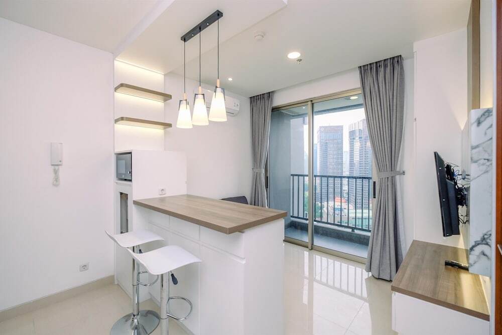 Джакарта: Stunning And Cozy 1Br Apartment At Ciputra World 2