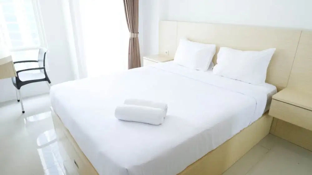 Сурабая: Good Studio Connected To Mall At Orchard Supermall Mansion Apartment