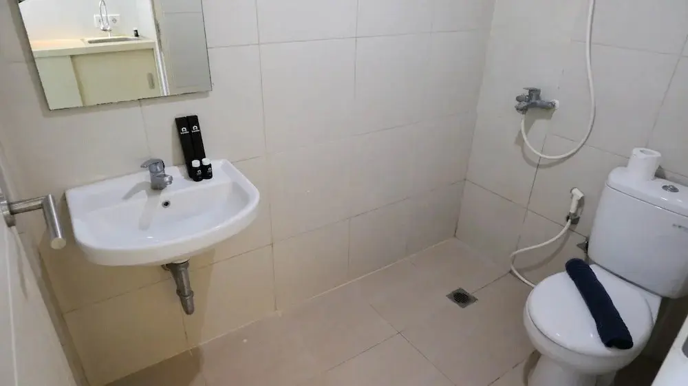 Сурабая: Good Studio Connected To Mall At Orchard Supermall Mansion Apartment