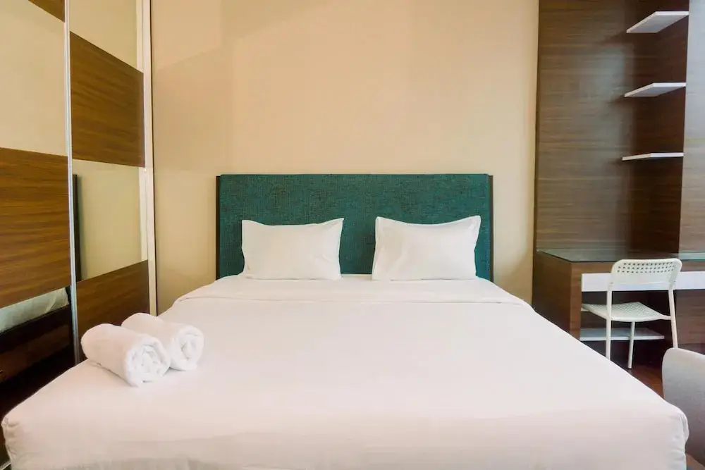 Homey And Minimalist Studio Room At Gp Plaza Apartment — фото 1