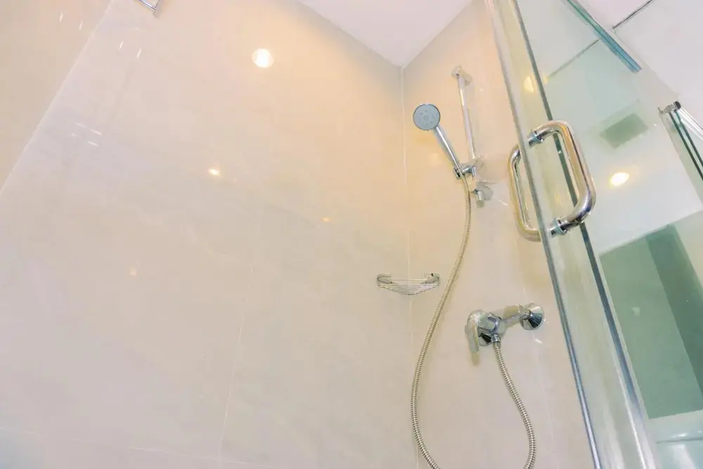 Джакарта: Homey And Minimalist Studio Room At Gp Plaza Apartment