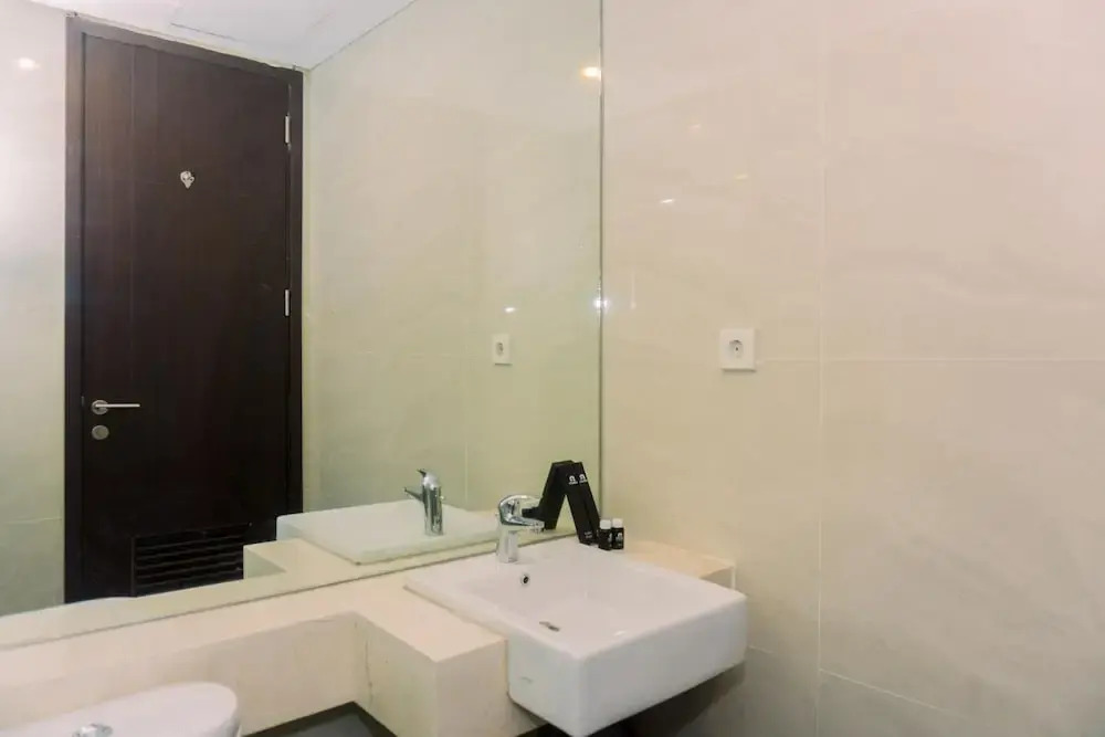 Джакарта: Homey And Minimalist Studio Room At Gp Plaza Apartment