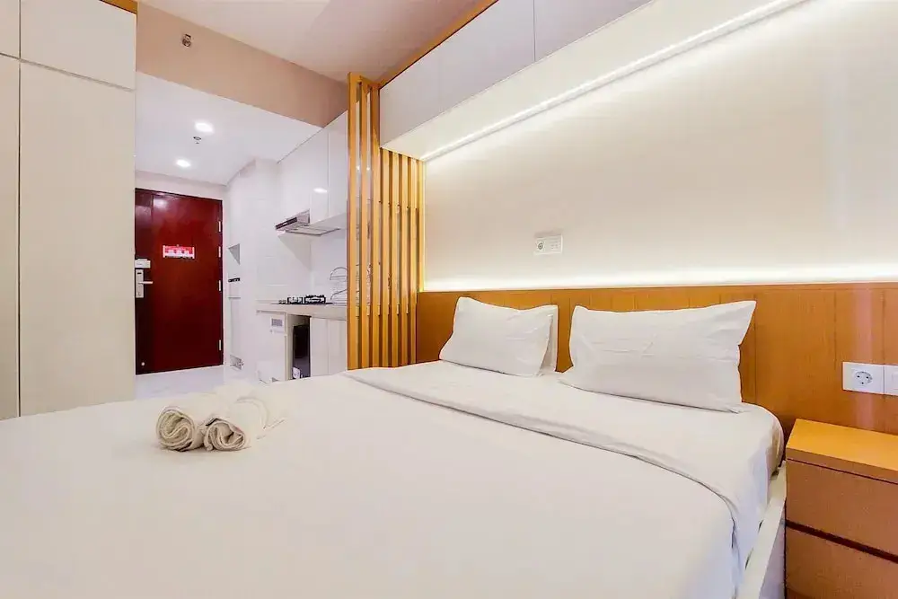 Legok: Wonderful And Comfortable Studio Sky House Bsd Apartment
