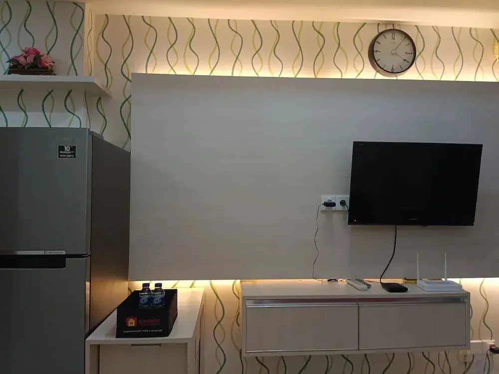 Макассар: Good Deal And Comfy 1Br Vida View Apartment