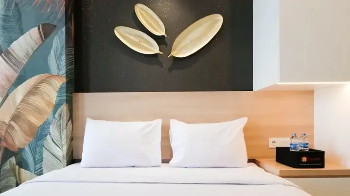 Сурабая: Homey And Tidy Studio At Supermall Mansion Apartment