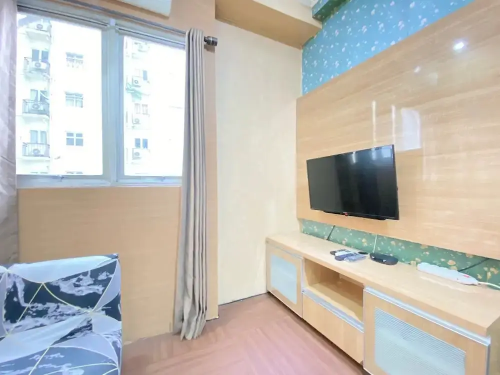 Бандунг: Modest 2Br Apartment At Suites @Metro