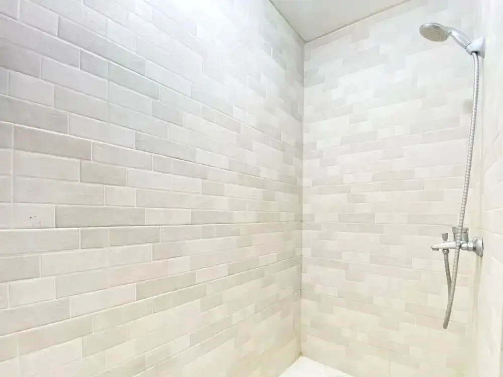 Бандунг: Minimalist Designed 2Br At Grand Asia Afrika Apartment
