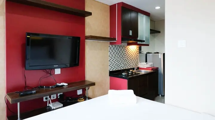 Сурабая: Strategic And Cozy Living Studio At Tamansari Papilio Apartment