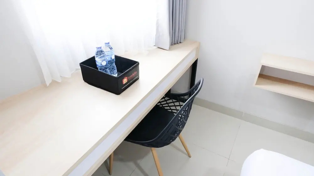 Сурабая: Best Choice And Nice Studio Apartment At Grand Dharmahusada Lagoon