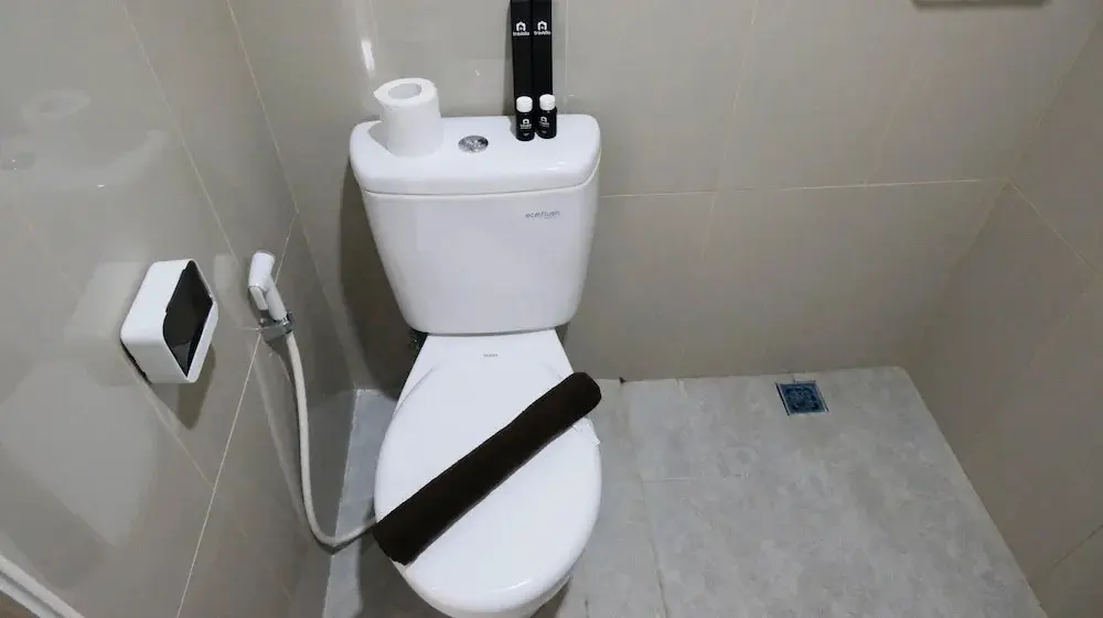 Сурабая: Best Choice And Nice Studio Apartment At Grand Dharmahusada Lagoon