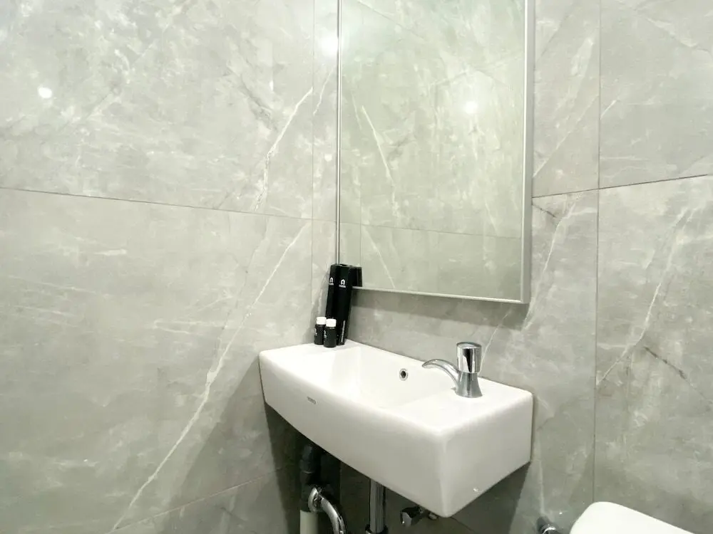 Бекаси: Restful And Tidy Studio Sayana Bekasi Apartment