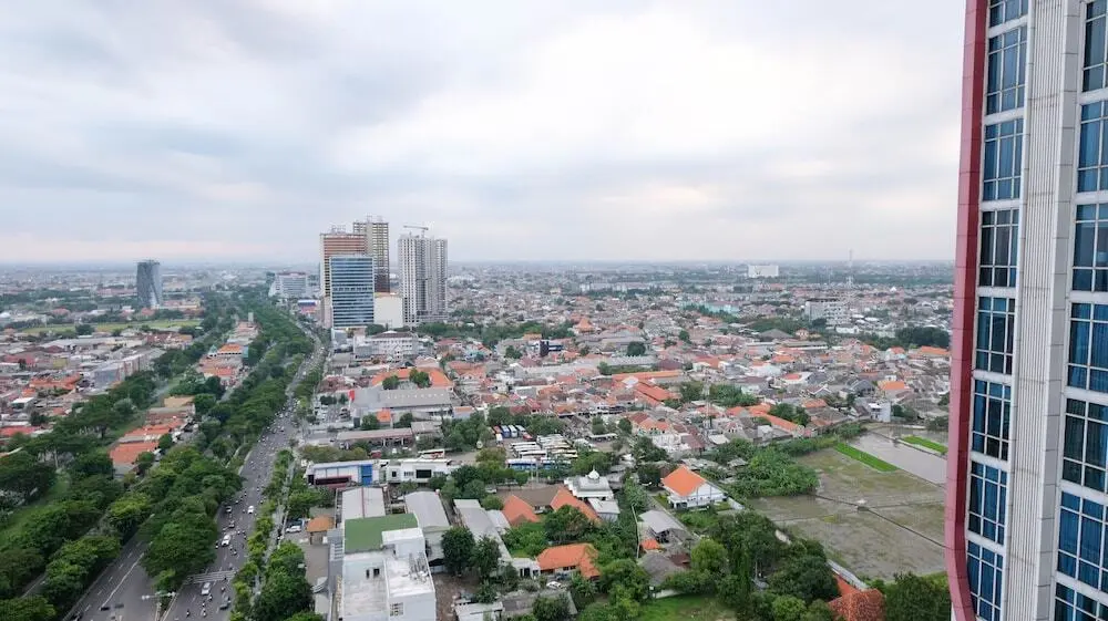 Сурабая: Good Deal And Strategic 2Br At Tamansari Papilio Apartment