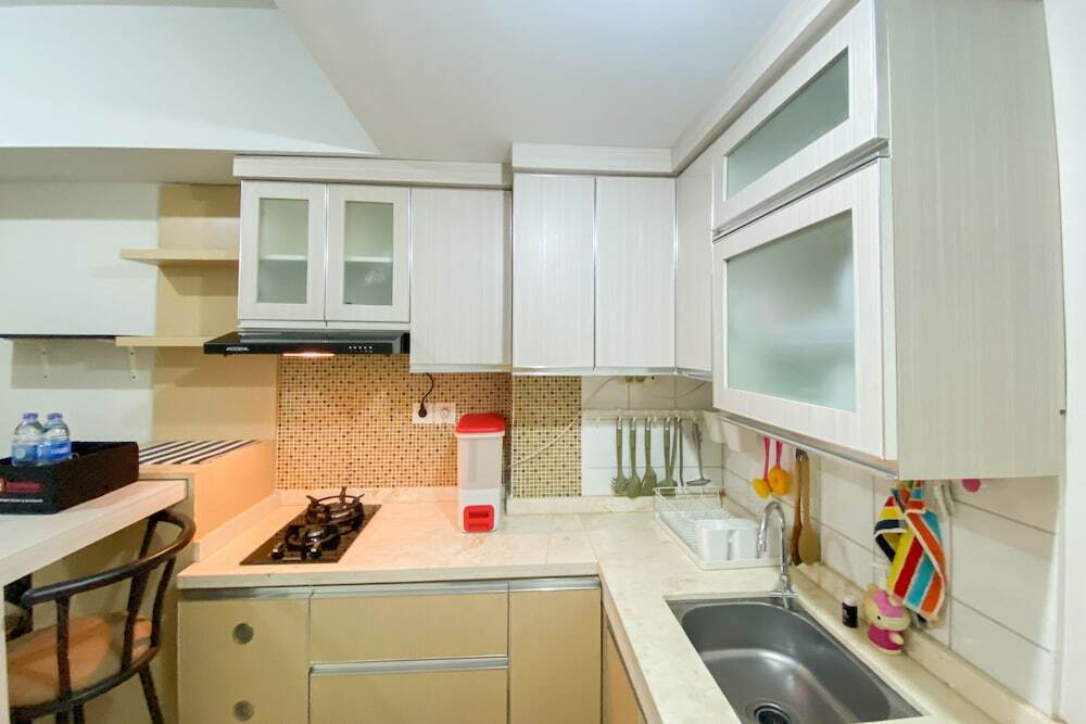 Бекаси: Modern And Homey 2Br At Springlake Summarecon Bekasi Apartment