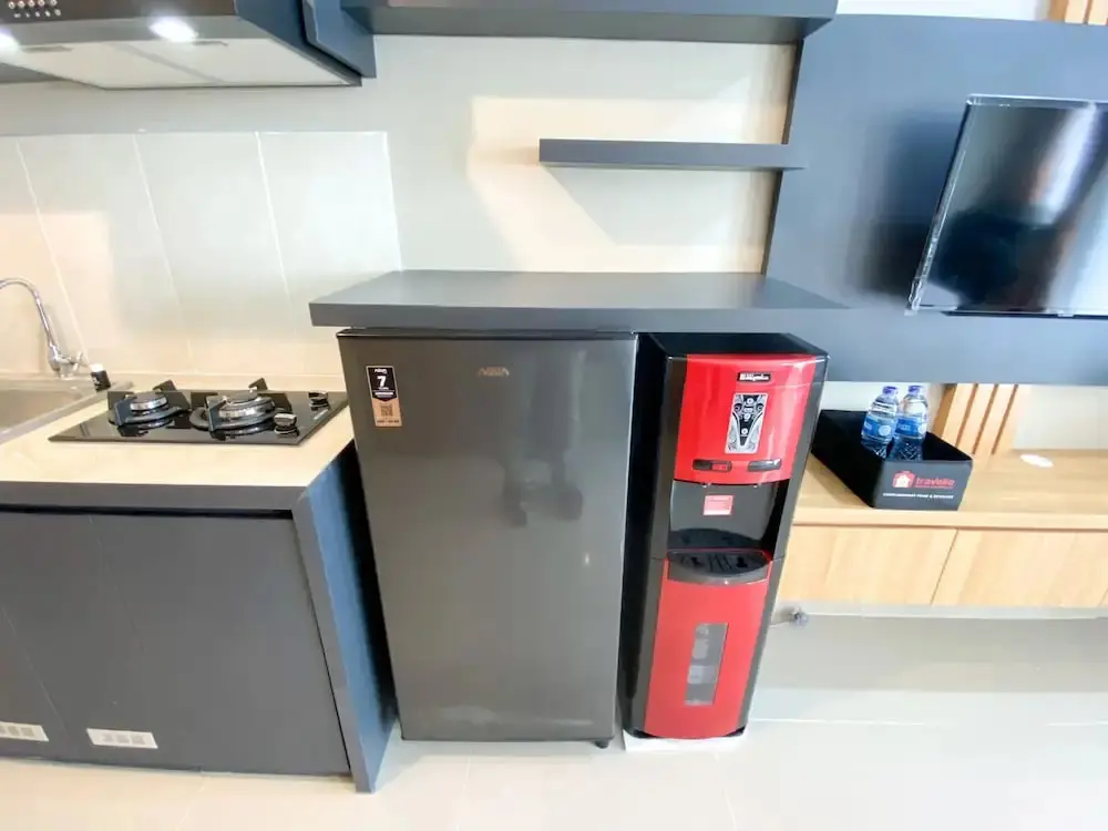 Бекаси: Comfy Studio At Gateway Park Lrt City Bekasi Apartment