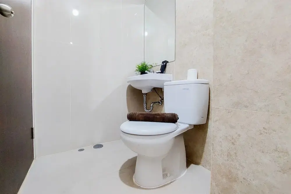 Южный Тангеранг: Modern Look And Cozy Studio At Transpark Bintaro Apartment