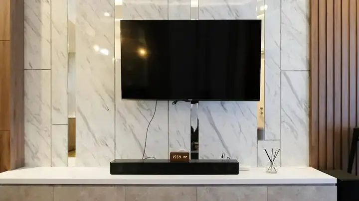 Сурабая: Aesthetic 2Br Connected To Mall At Supermall Mansion Apartment