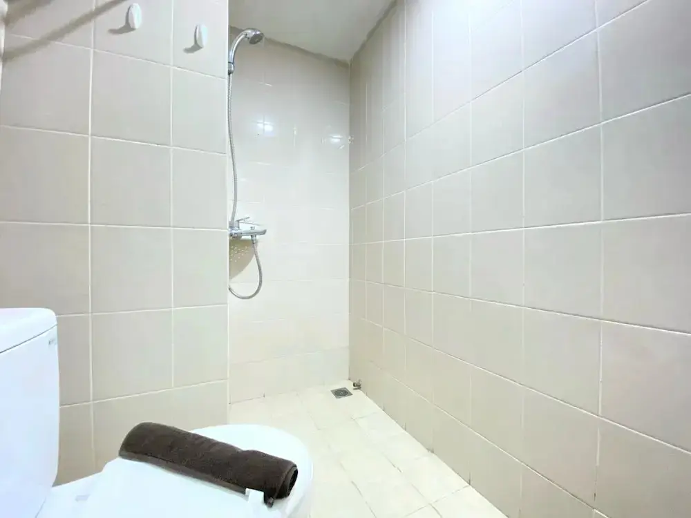 Бандунг: Spacious And Minimalist 2Br Apartment At Parahyangan Residence