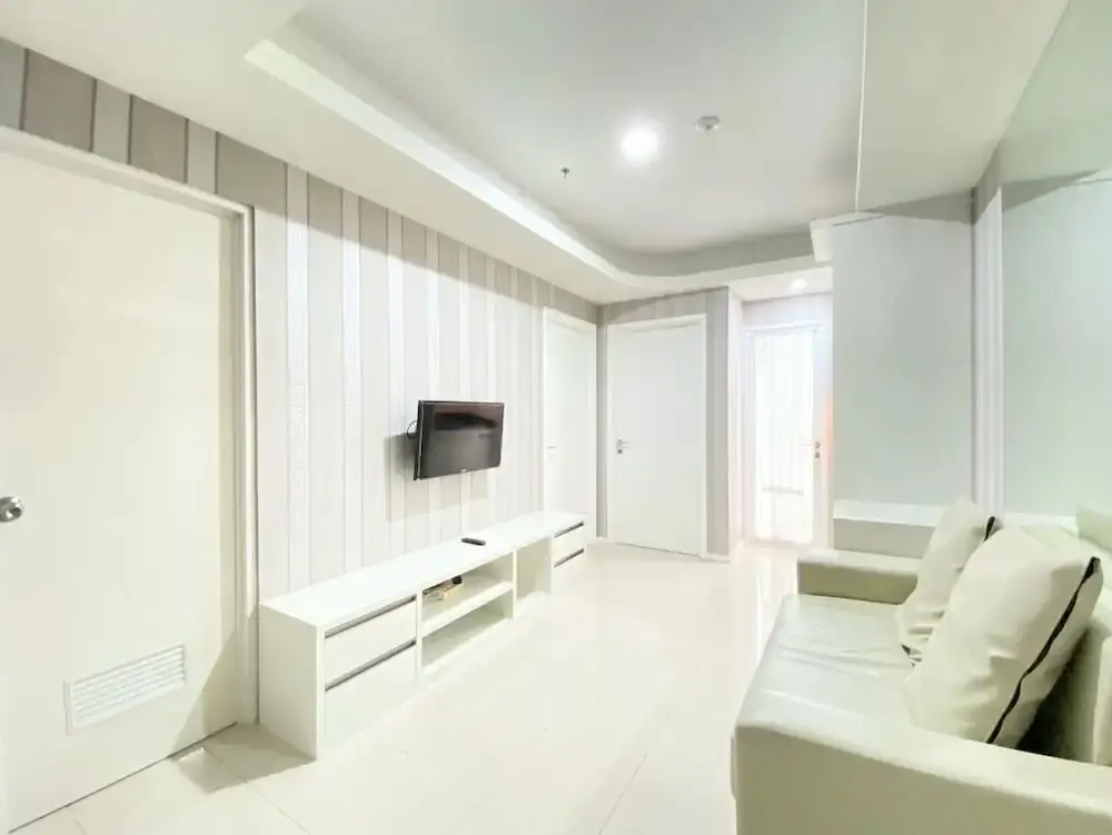 Бандунг: Spacious And Minimalist 2Br Apartment At Parahyangan Residence