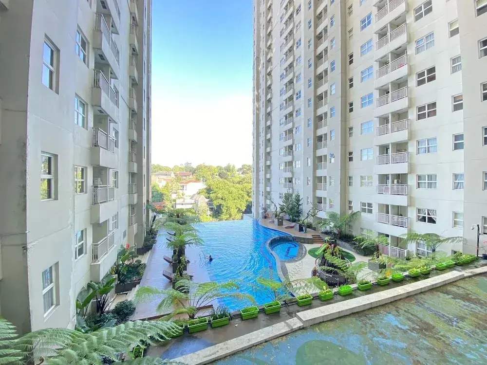 Бандунг: Spacious And Minimalist 2Br Apartment At Parahyangan Residence