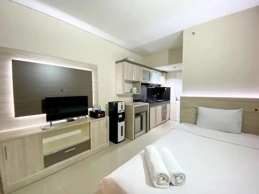 Караванг: Comfortable Studio Apartment For 1 Pax Grand Sentraland Karawang