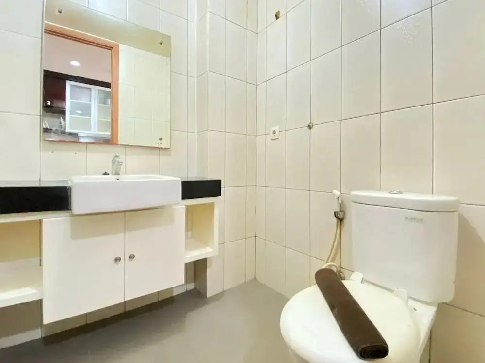 Бандунг: Warm And Cozy Studio At Dago Suites Apartment