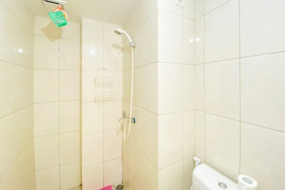 Бекаси: Best Homey And Nice 2Br At Springalake Summarecon Bekasi Apartment