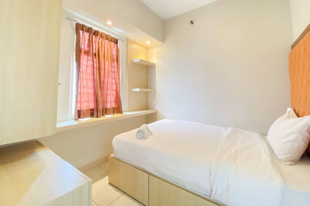 Бекаси: Best Homey And Nice 2Br At Springalake Summarecon Bekasi Apartment