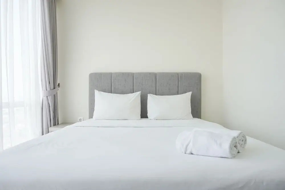 Elegant And Comfy 2Br With Private Lift At Menteng Park Apartment — фото 1