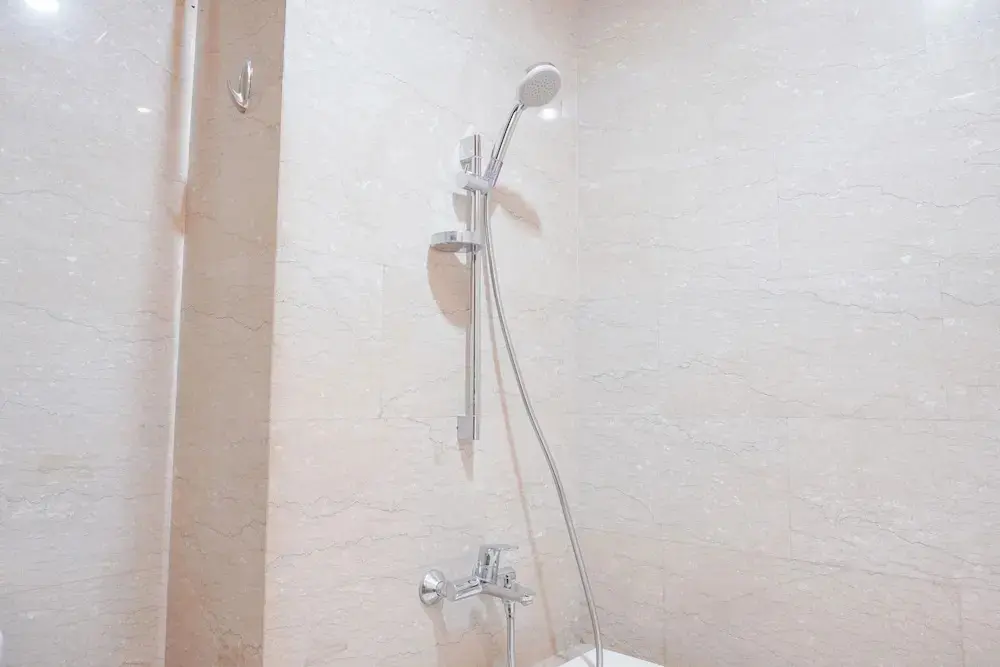 Джакарта: Elegant And Comfy 2Br With Private Lift At Menteng Park Apartment
