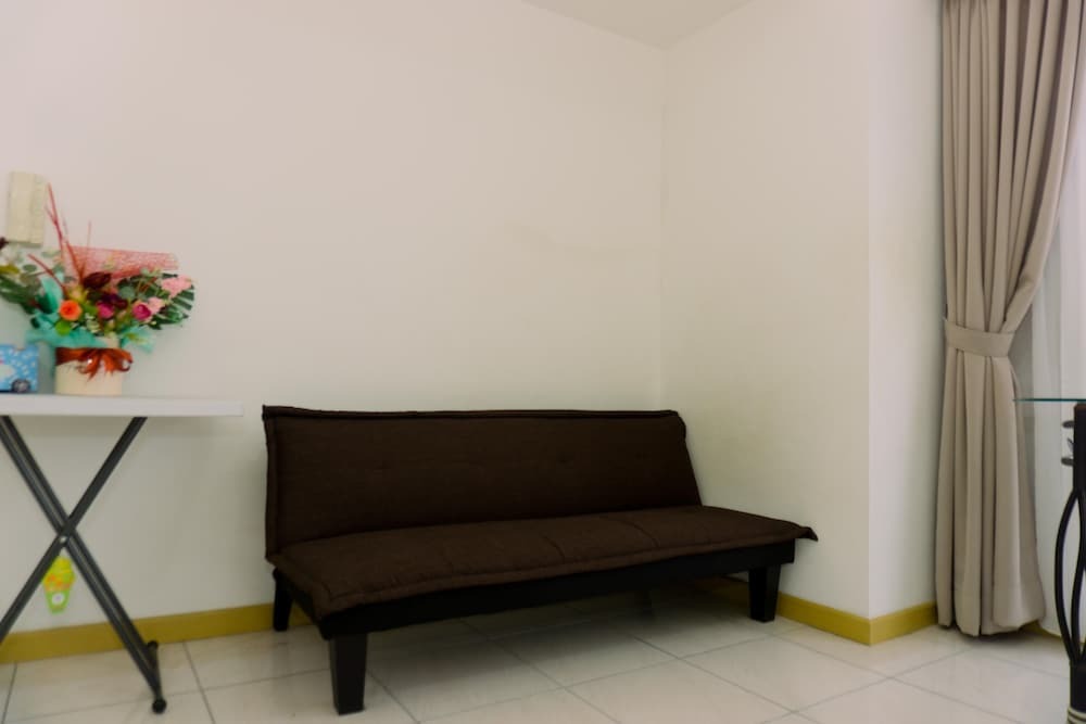Legok: Fancy And Simply 1Br Apartment At M-Town Residence