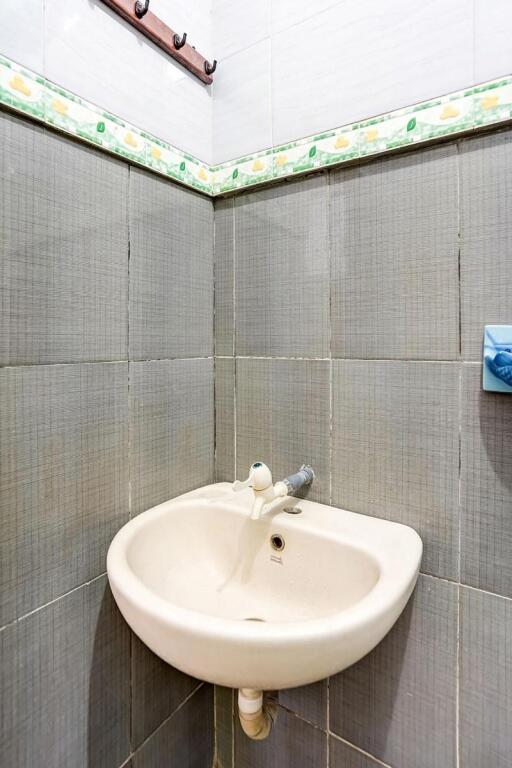 Сурабая: OYO 91292 Pondok Inap Shofwa 1