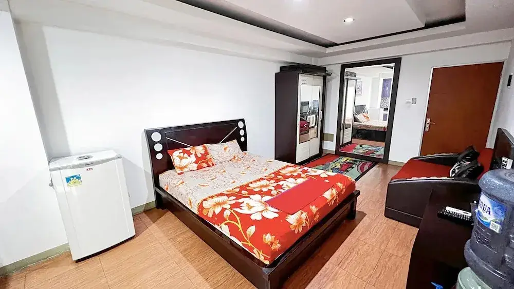 Джакарта: Smile Room at Cibubur Village Apartment