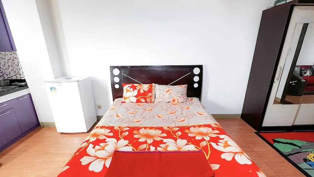Джакарта: Smile Room at Cibubur Village Apartment