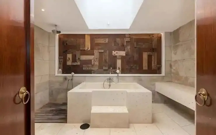 Чангу: Splendid Beachfront 2 Br Villa in Seminyak