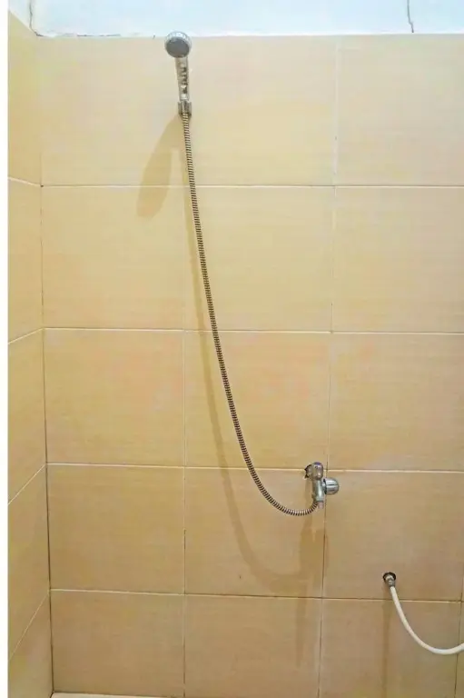Бинаму: Collection O 91488 Hotel Lingkarsut Jeneponto Near Patung kuda, Jeneponto