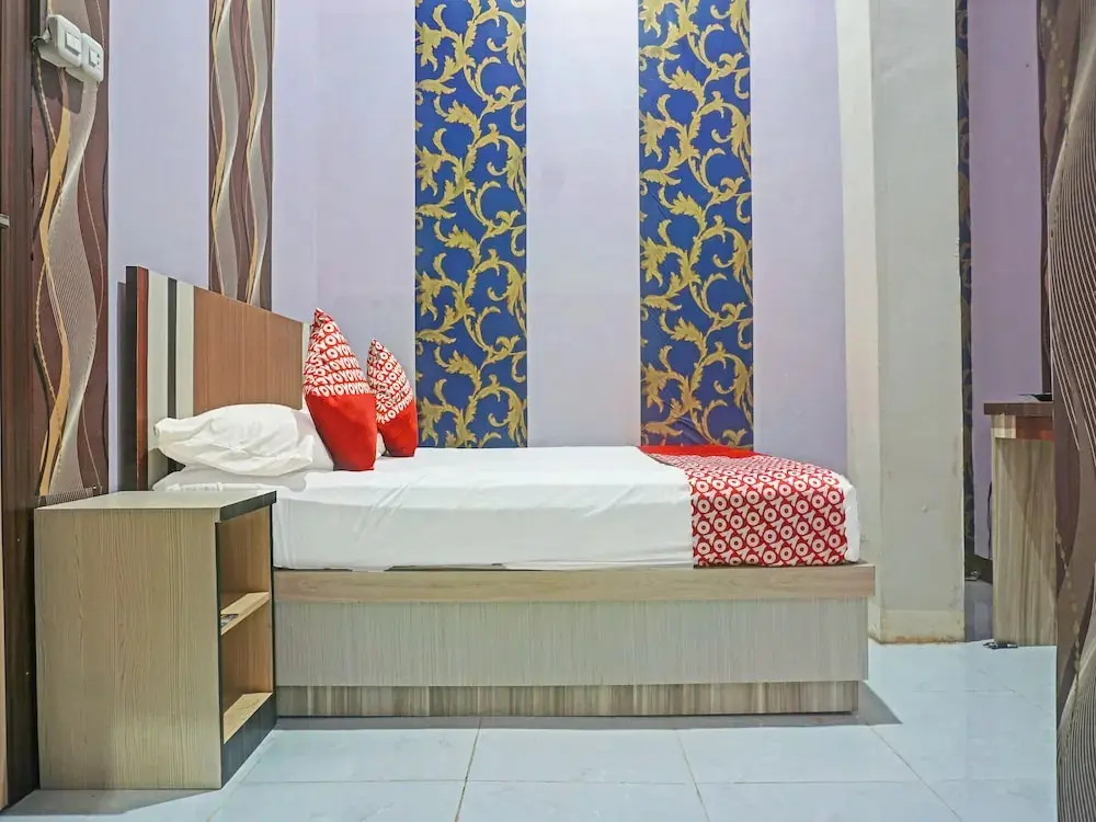 Бинаму: Collection O 91488 Hotel Lingkarsut Jeneponto Near Patung kuda, Jeneponto