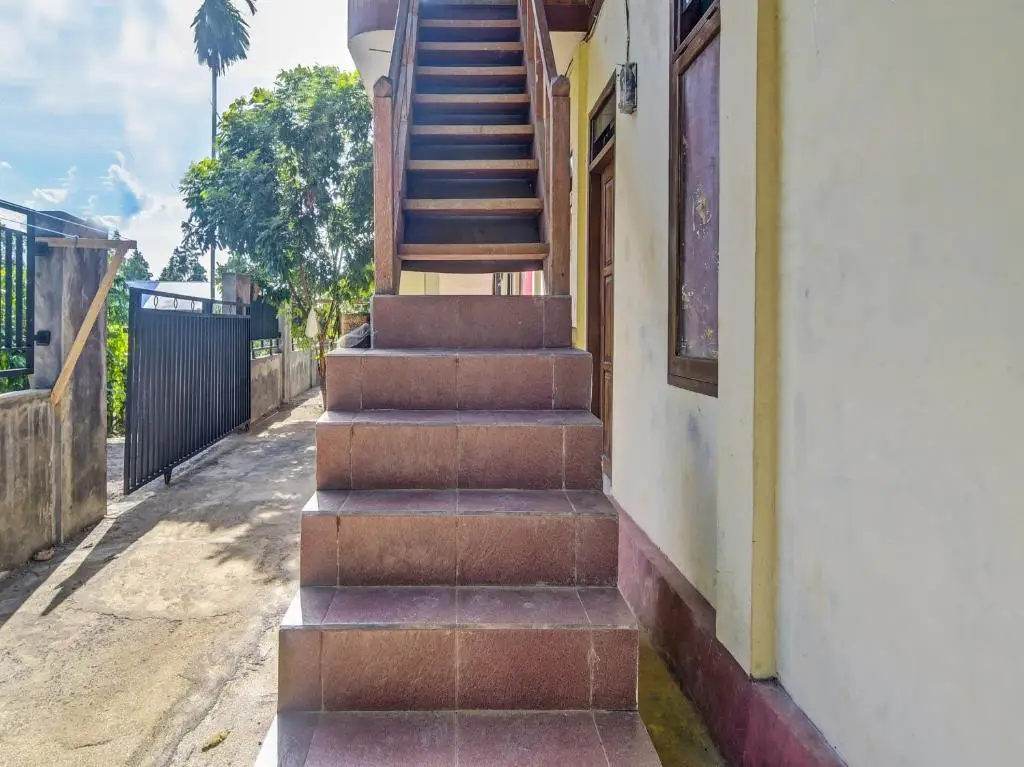 Манадо: SPOT ON 91799 Sosonopan Homestay Near LANTAMAL VIII MANADO