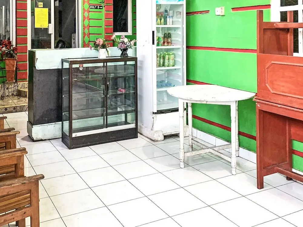 Кабупатен Соппенг: OYO 91757 Surya Hotel