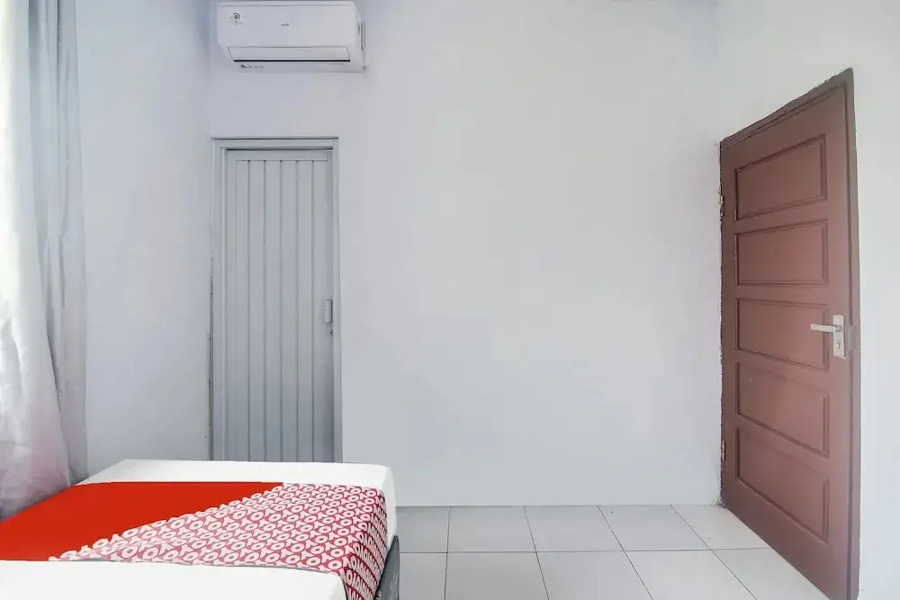 Манадо: SPOT ON 92000 3m Kost Dan Homestay