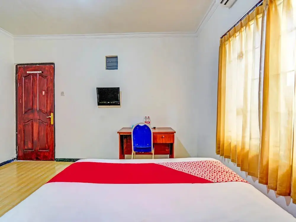 Сурабая: OYO Flagship 90899 Comfitel Siwalankerto