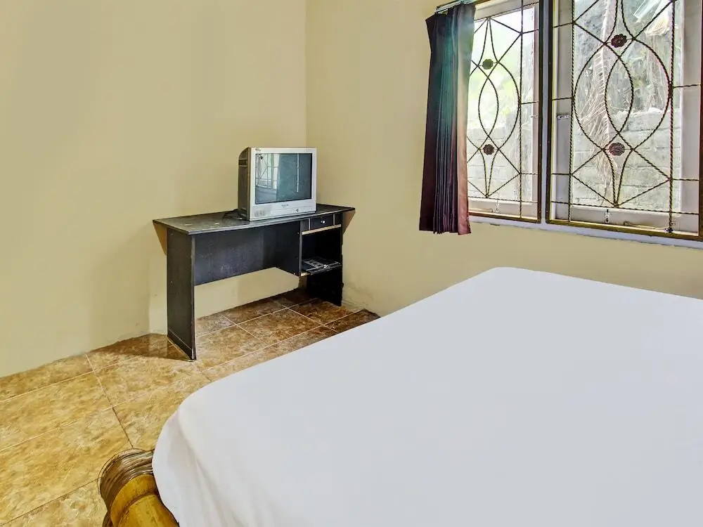 Jerowaru: OYO 92197 Zahira Homestay Near Ekas Surf School and Service