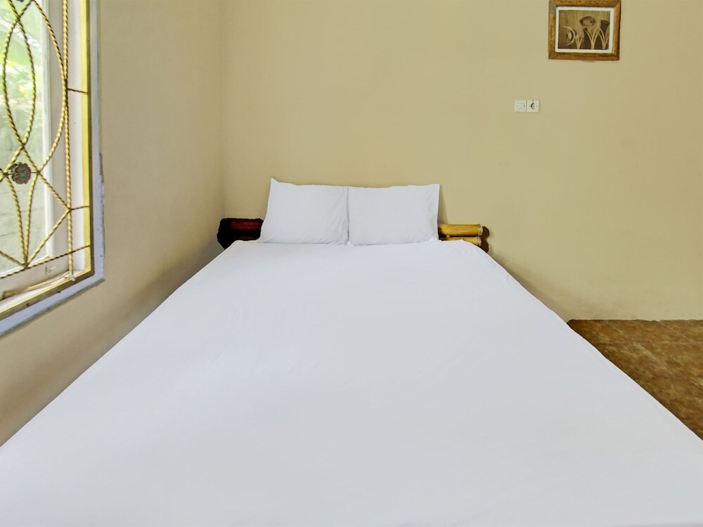 Jerowaru: OYO 92197 Zahira Homestay Near Ekas Surf School and Service