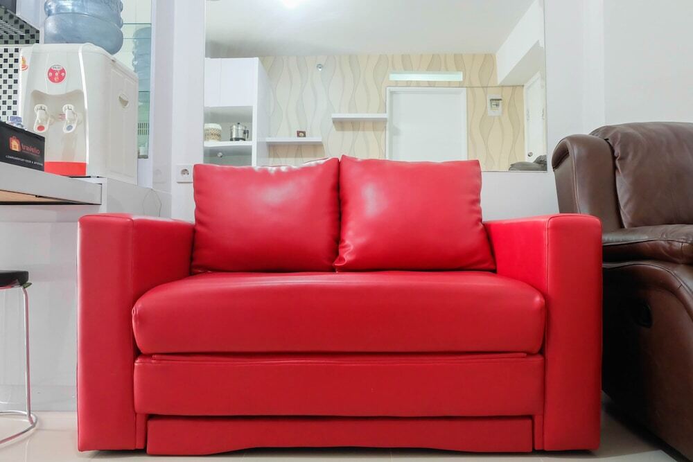 Джакарта: 2BR Homey Apartment at Bassura City near Mall