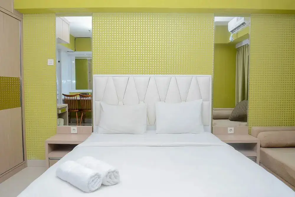 Джакарта: Fully Furnished with Comfortable Design Studio Apartment H Residence