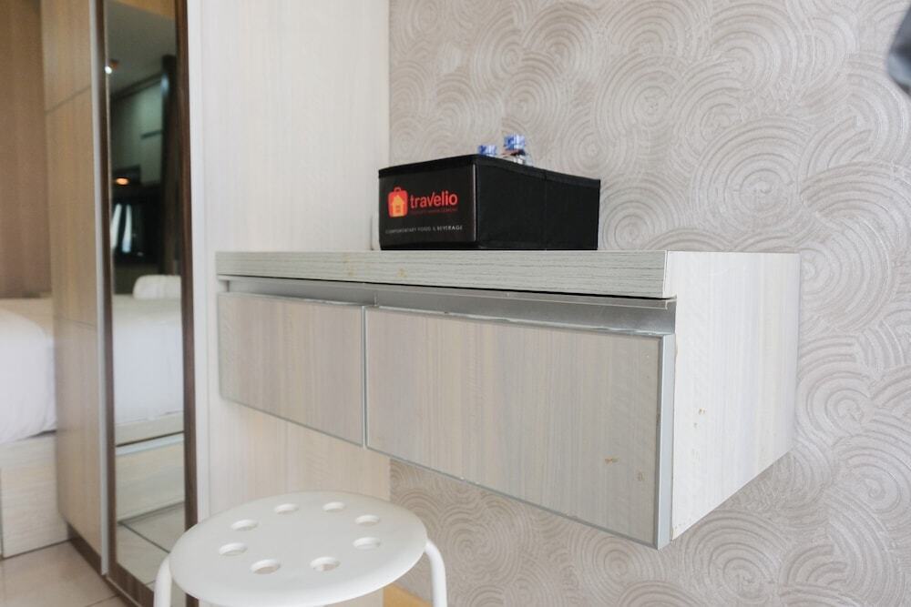 Legok: Homey Studio Apartment at M-Town Residence near Summarecon Mall Serpong