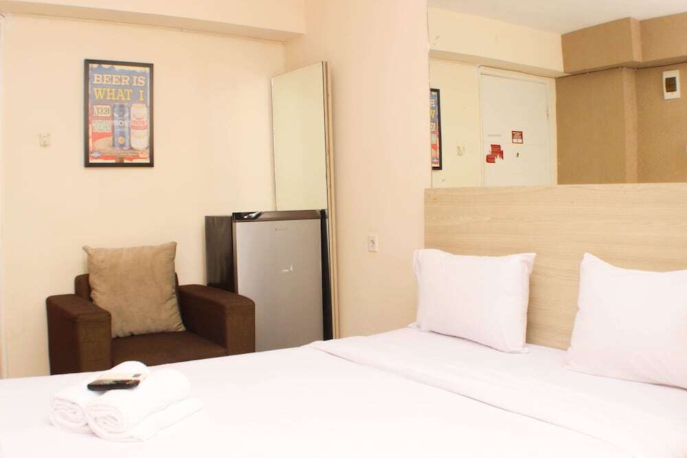 Great Location And Simply Studio Room At Bassura City Apartment — фото 1