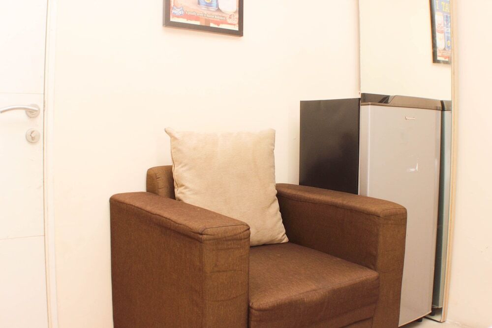 Джакарта: Great Location And Simply Studio Room At Bassura City Apartment