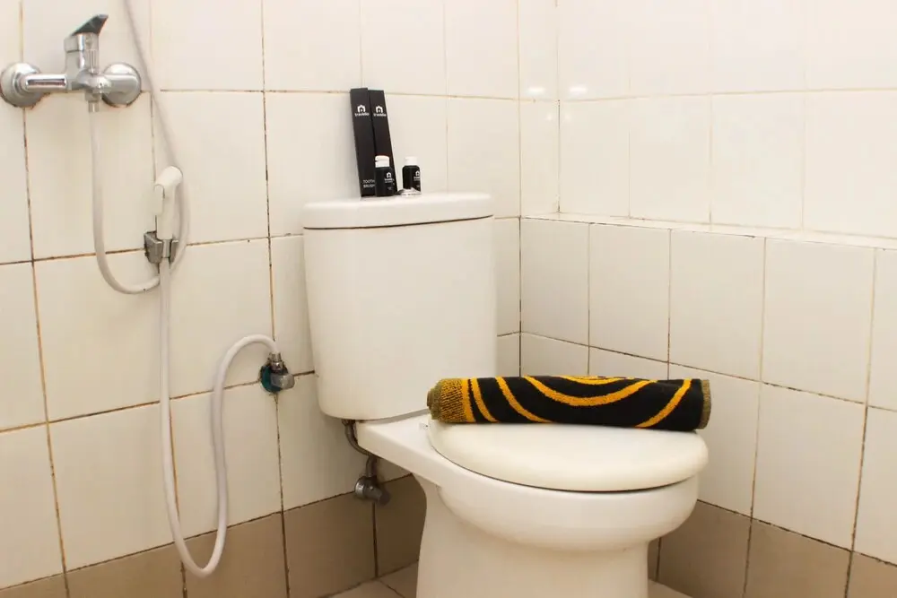 Джакарта: Comfy And Best Location Studio Room At Bassura City Apartment